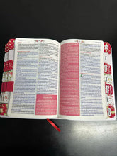 Carregar imagem no visualizador da galeria, Bíblia Da Mulher Sábia - ESTUDO
